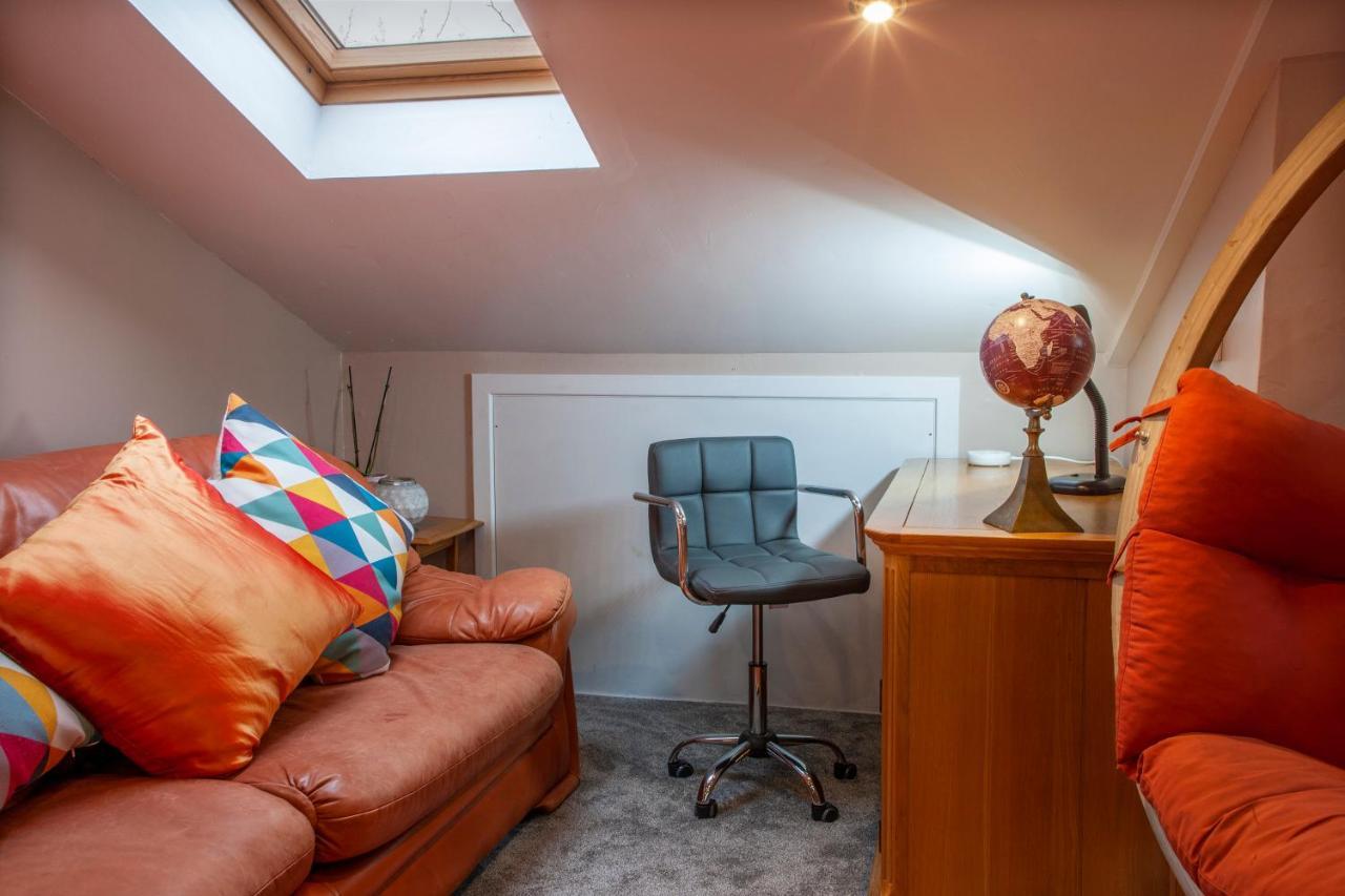 Premium 2Nd Floor 2 Bed Apt Sleeps 4 Adults In Oban Town Bagian luar foto