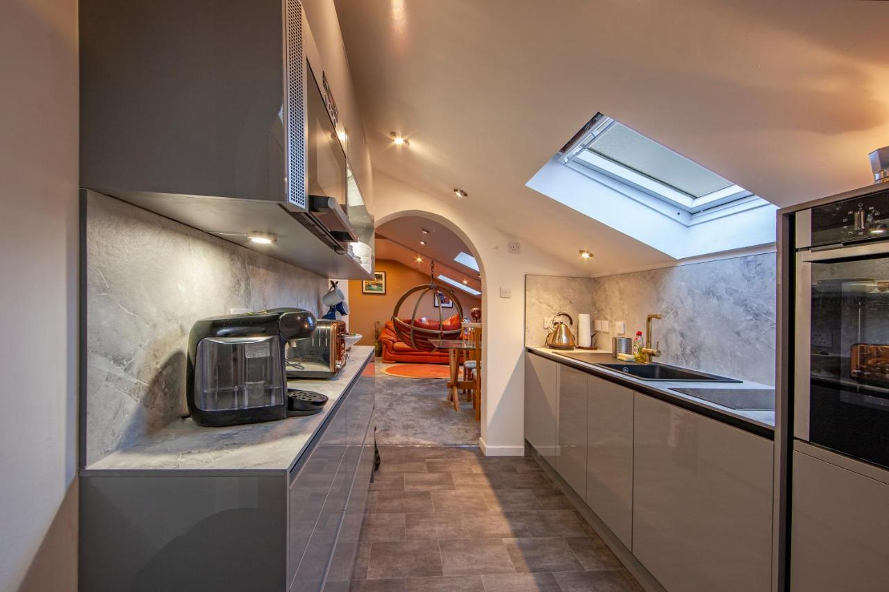 Premium 2Nd Floor 2 Bed Apt Sleeps 4 Adults In Oban Town Bagian luar foto