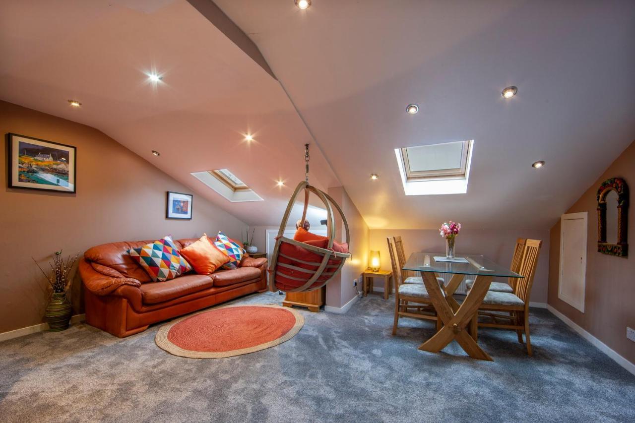 Premium 2Nd Floor 2 Bed Apt Sleeps 4 Adults In Oban Town Bagian luar foto