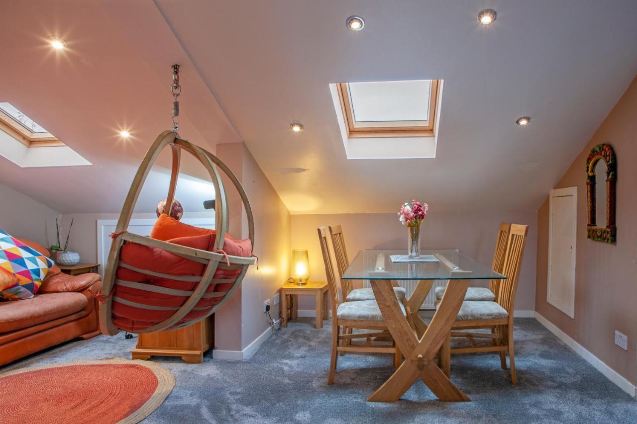 Premium 2Nd Floor 2 Bed Apt Sleeps 4 Adults In Oban Town Bagian luar foto