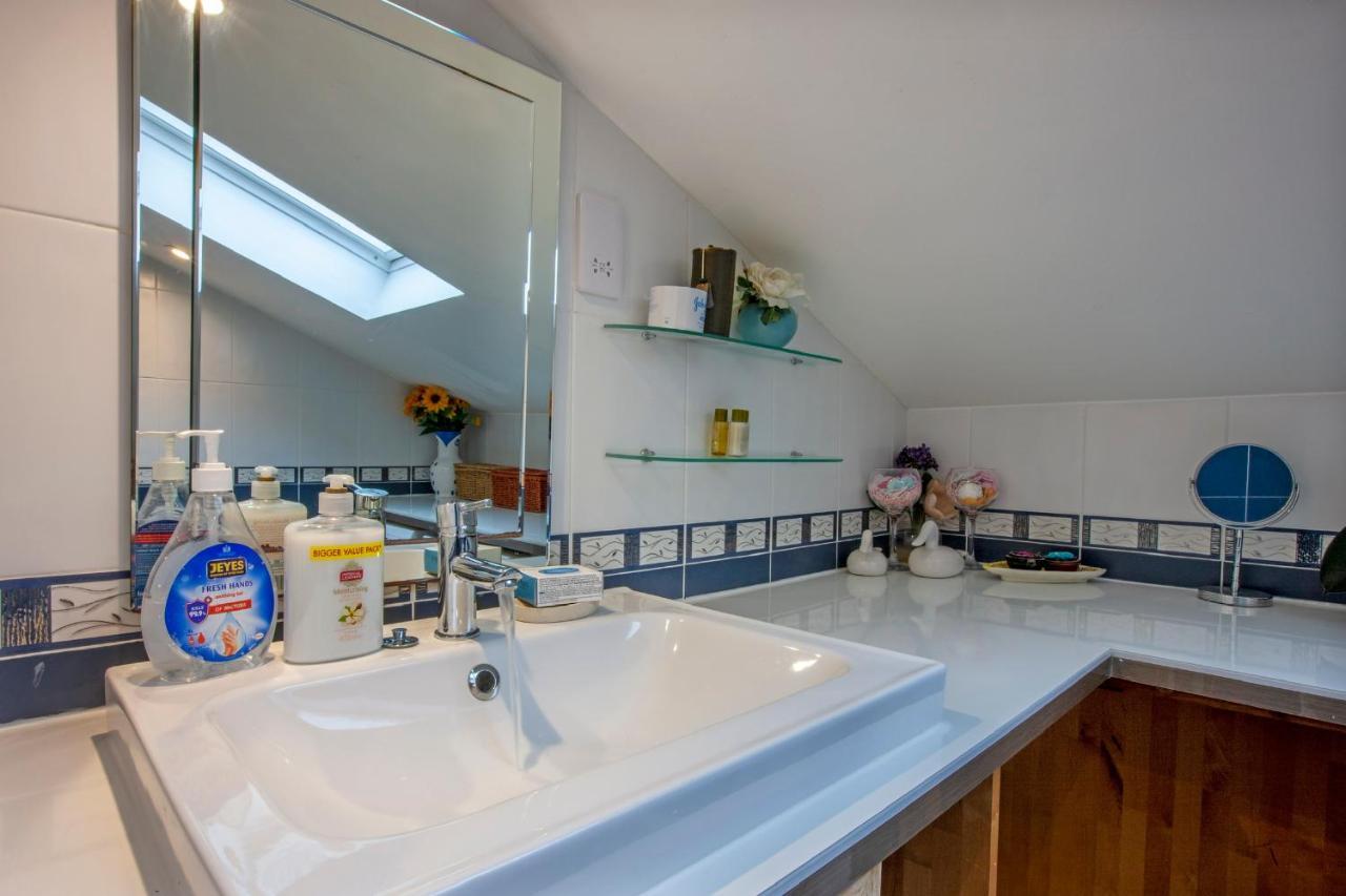 Premium 2Nd Floor 2 Bed Apt Sleeps 4 Adults In Oban Town Bagian luar foto